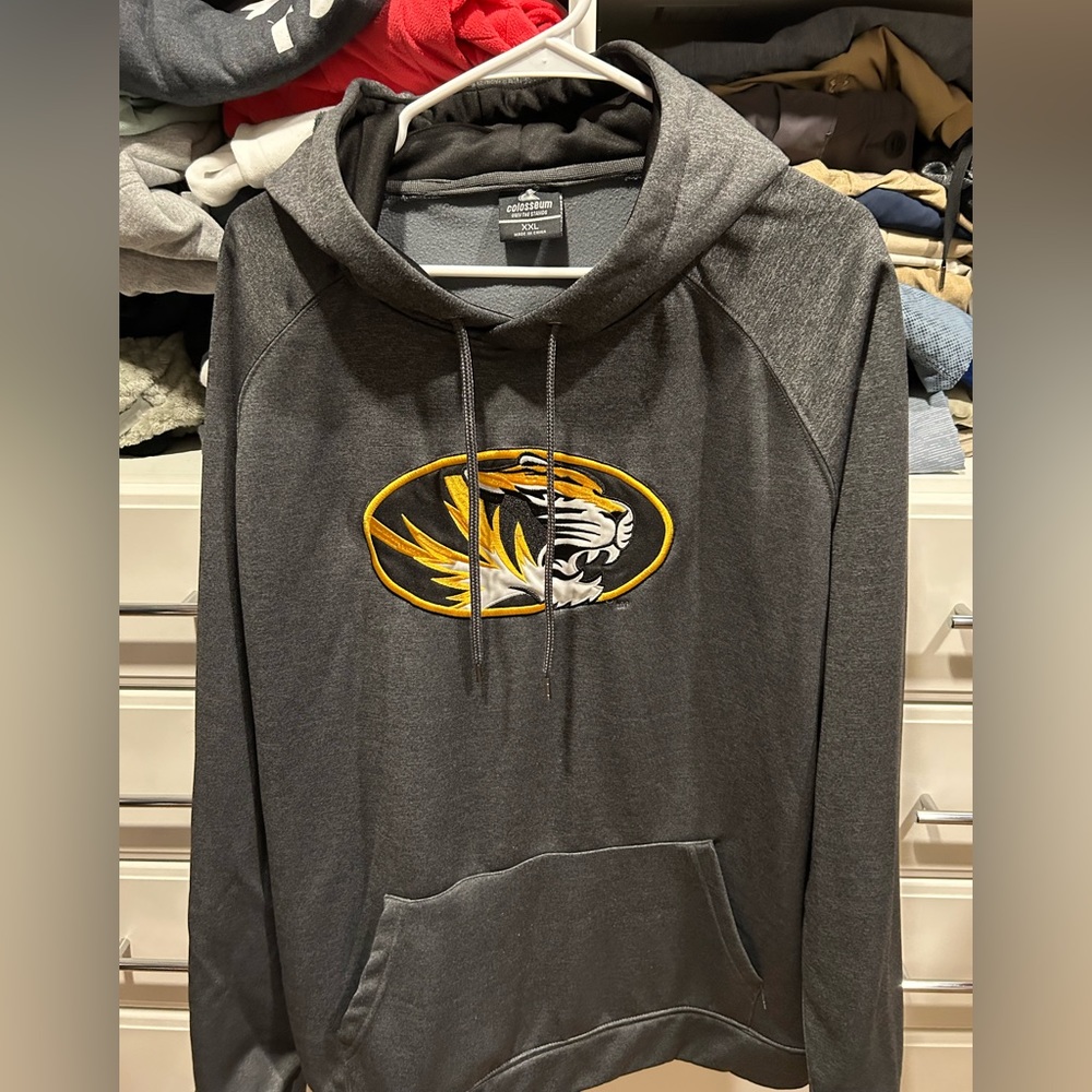 Colosseum Missouri Tigers sweatshirt XXL